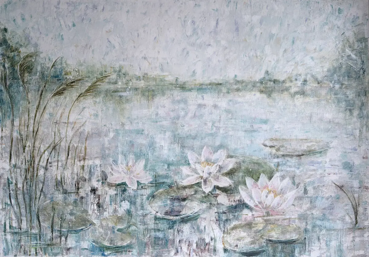 Näckrosor i silver - Olja - Impressionism - 100×70 cm av Selene Caspian